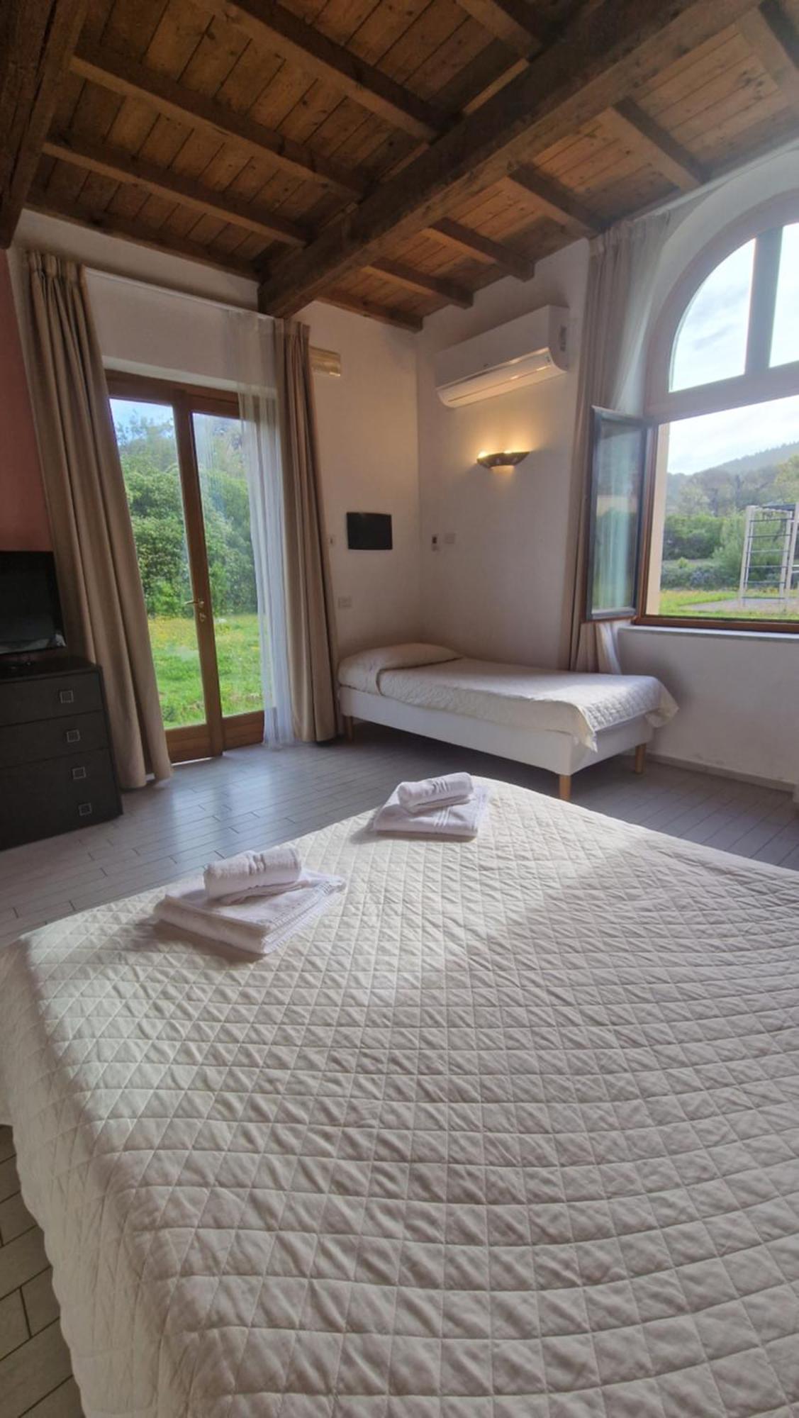 Cala Dei Mori Aparthotel Livorno Buitenkant foto