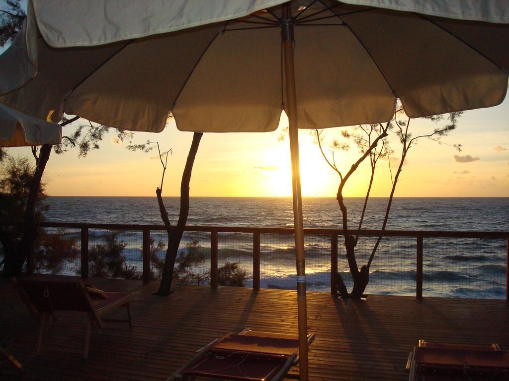 Cala Dei Mori Aparthotel Livorno Buitenkant foto