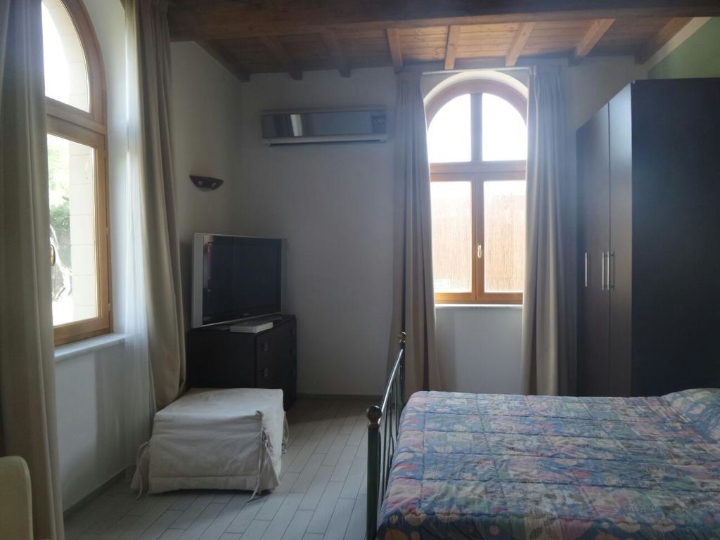 Cala Dei Mori Aparthotel Livorno Buitenkant foto