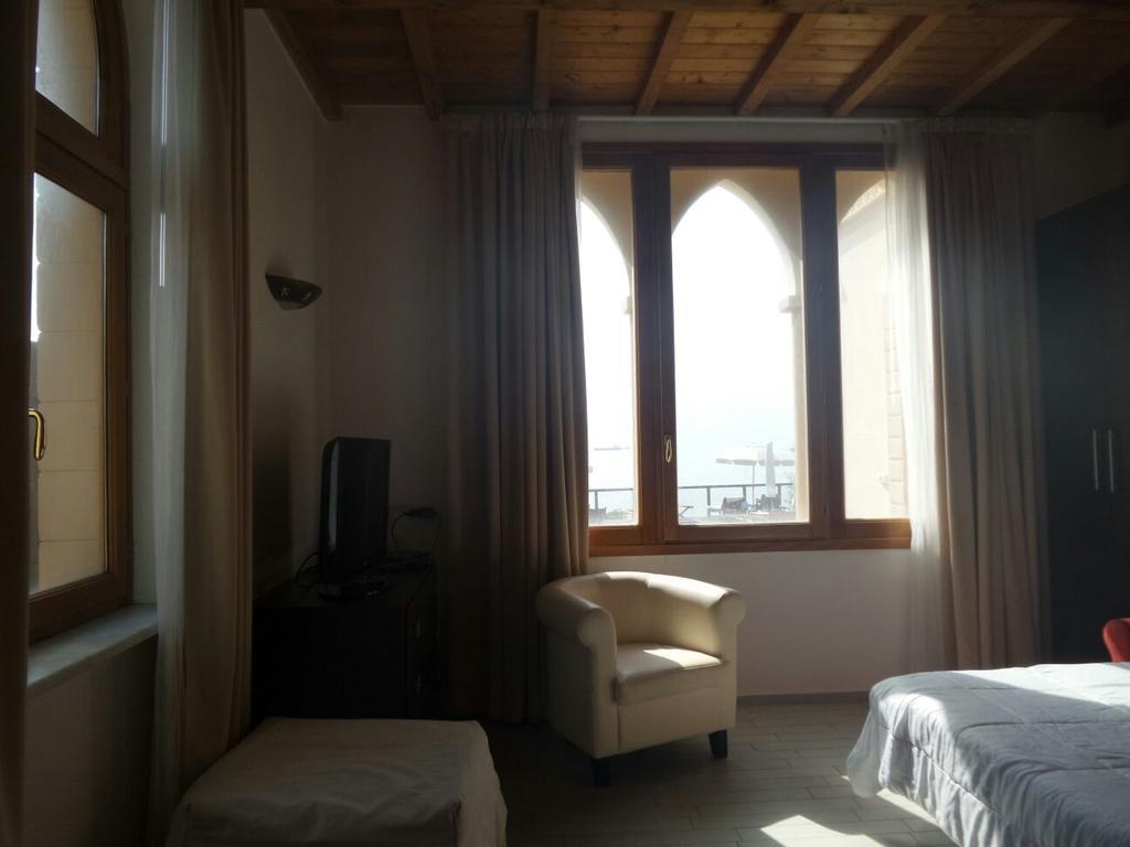 Cala Dei Mori Aparthotel Livorno Buitenkant foto